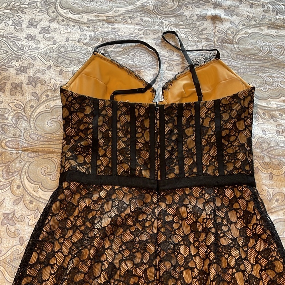 Simhaki Ruth Dress - Picture 7 of 8